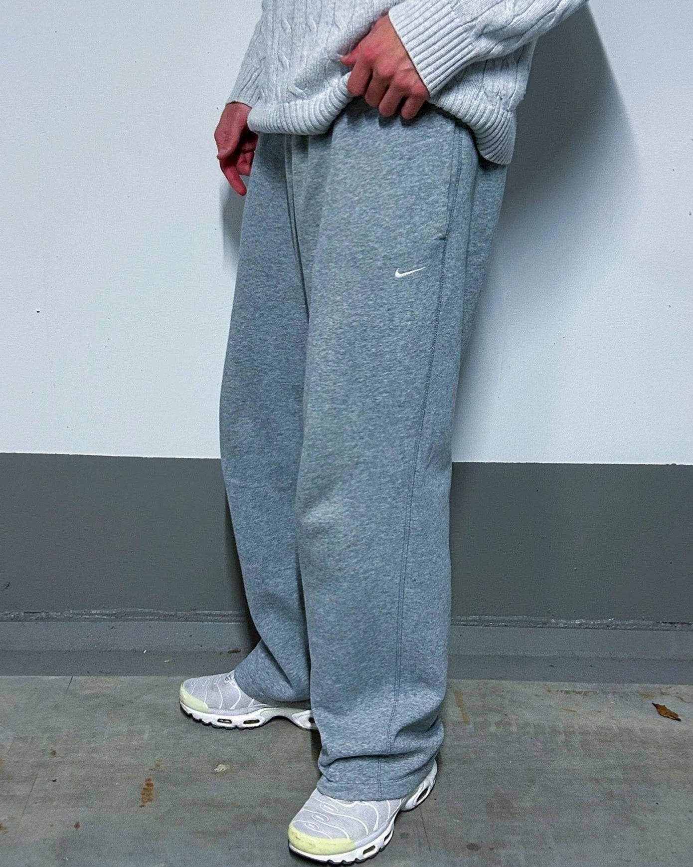 NIKE | BAGGY JOGGERS