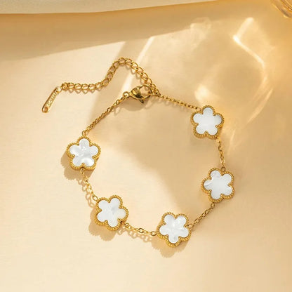 Lyreun Golden Toned Clover Bracelet