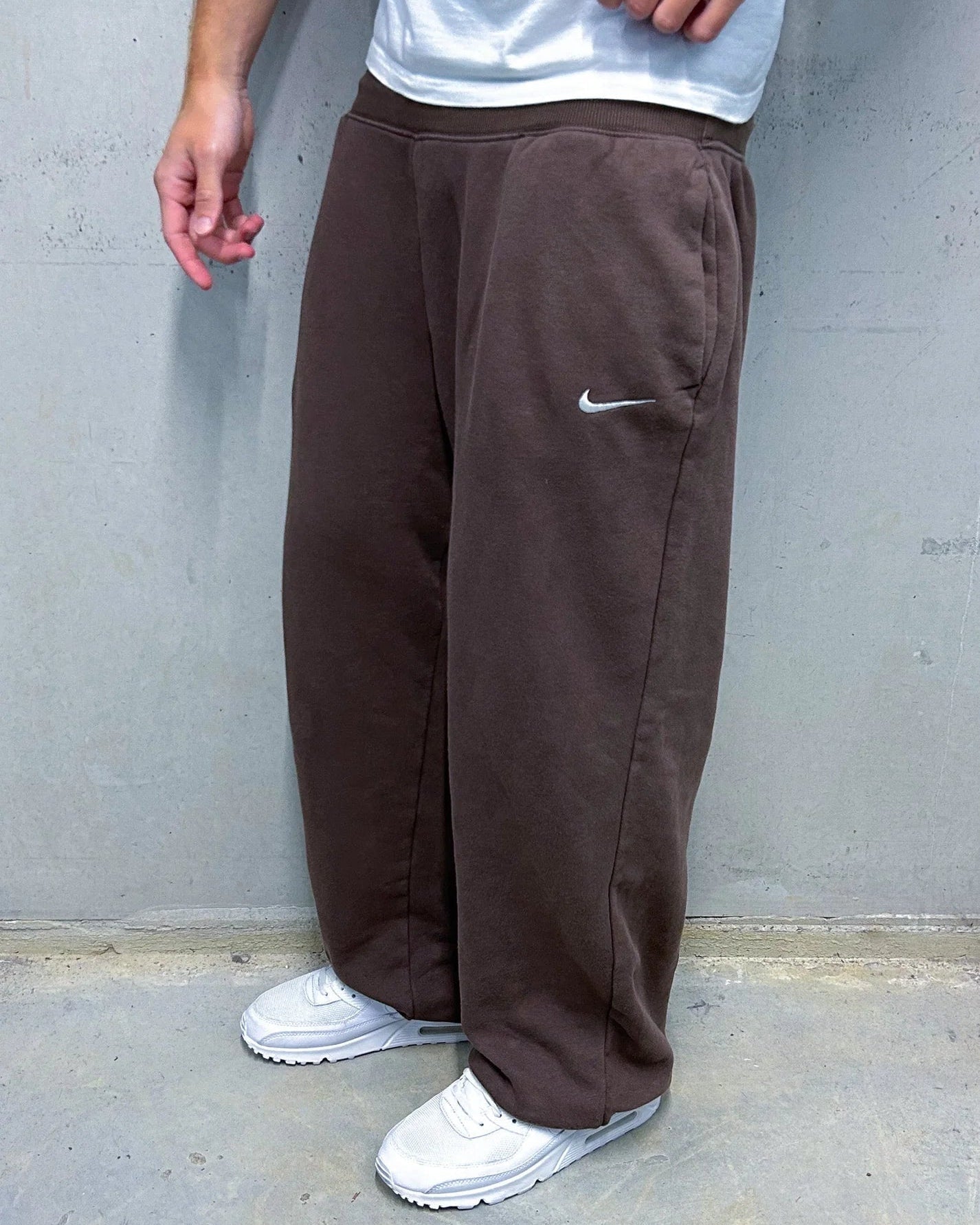 NIKE | BAGGY JOGGERS