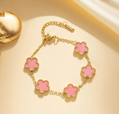 Lyreun Golden Toned Clover Bracelet