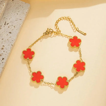 Lyreun Golden Toned Clover Bracelet